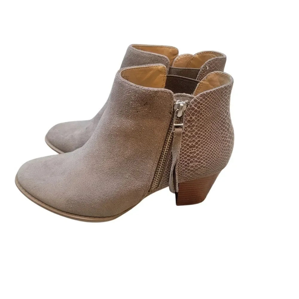 Vionic Anne Suede Leather Ankle Booties. Size 7.5